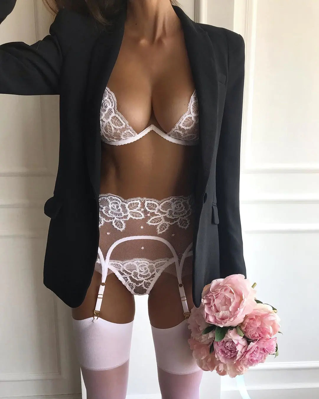Embroidered Floral Lace Lingerie Set - 3 Pieces
